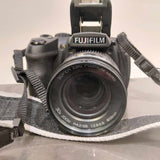 Fujifilm Finepix HS 20 EXR Camera
