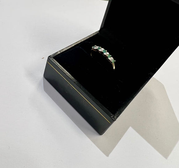 9ct gold ladies ring