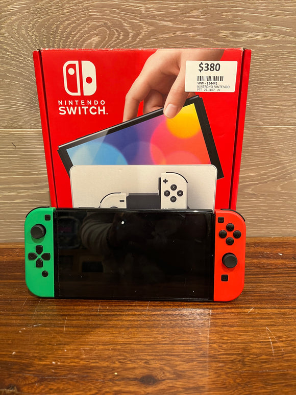 Nintendo switch OLED in box